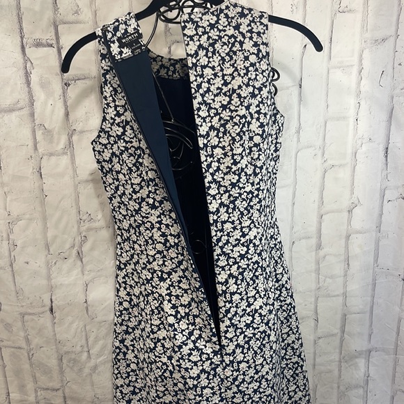 Worth New York Floral Sheath Dress Fully Lined Sleeveless Back Zip Scoop Neck - Picture 8 of 11